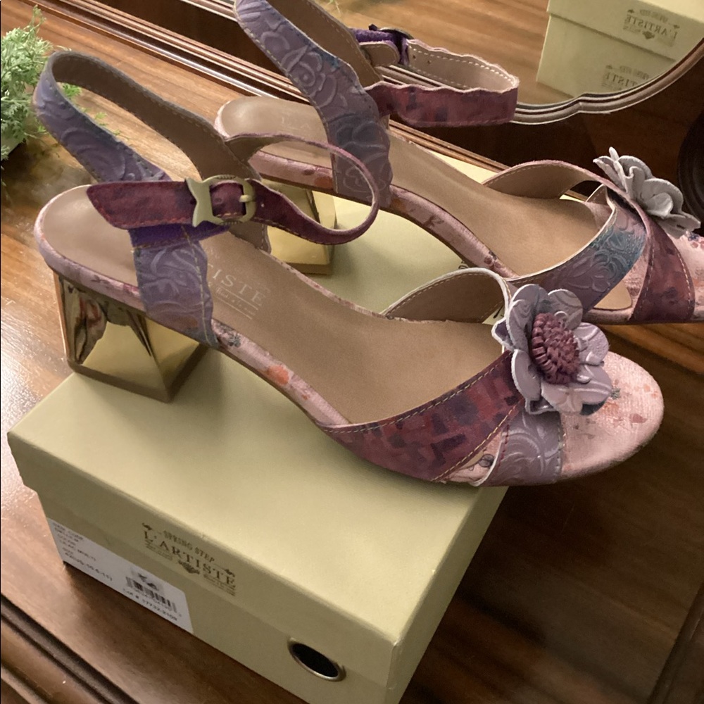 L’Artiste heels